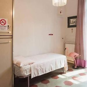 Casa Dani&Swing Bed&Books